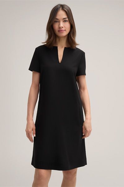 Minimalistisches A-Linien-Kleid aus Crêpe
