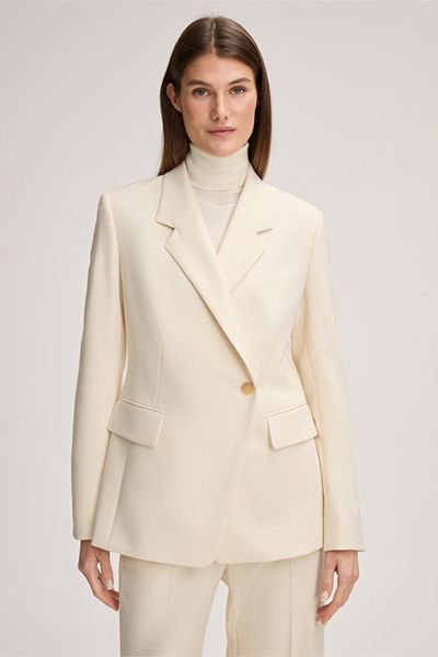 Klassischer Crêpe-Blazer mit Pattentaschen