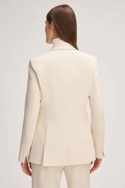 Klassischer Crêpe-Blazer mit Pattentaschen