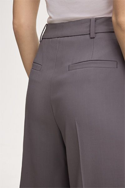 Weit geschnittene Wollhose mit Bundfalten