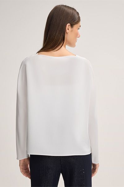 Minimalistische Crepe-Bluse mit U-Boot-Ausschnitt