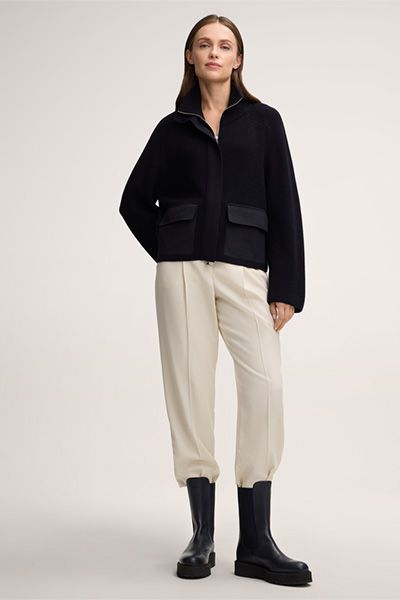 Merino-Strickjacke mit Stehkragen