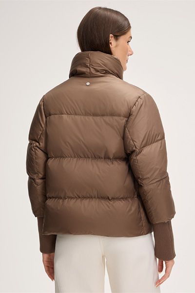 Asymmetrischer gesteppter Daunenpuffer