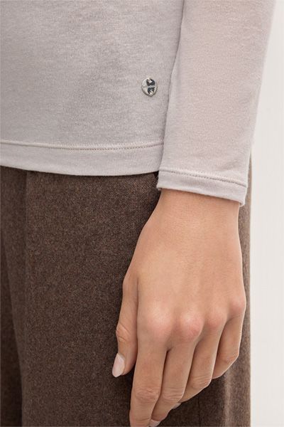 Minimalistisches Rollkragenshirt aus Wollstretch