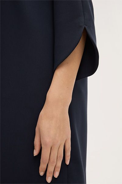Minimalistisches Crêpe Eggshape Kleid