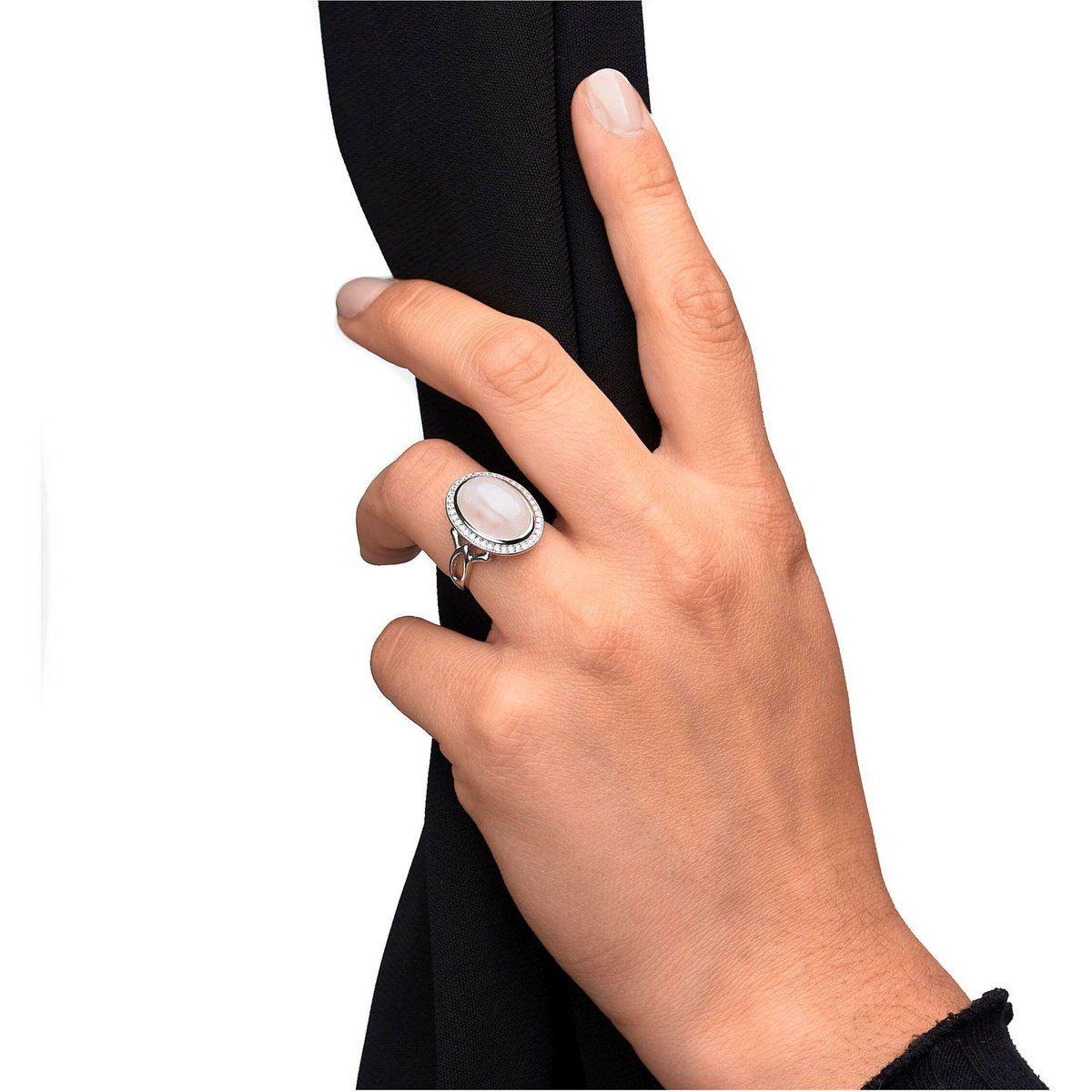 Eleganter Ring mit Rosenquarz-Halo