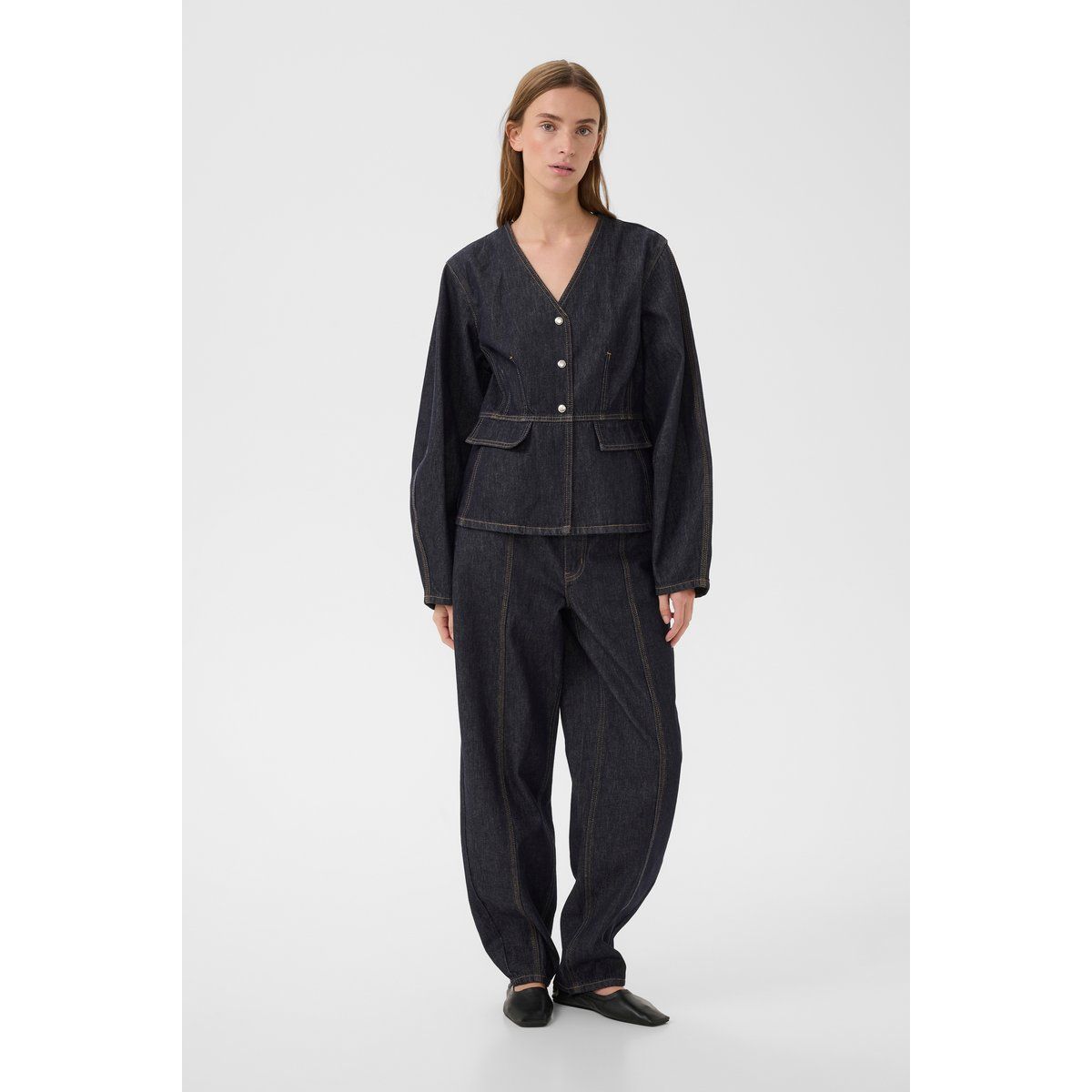 Strukturierte Jeansjacke mit V-Ausschnitt