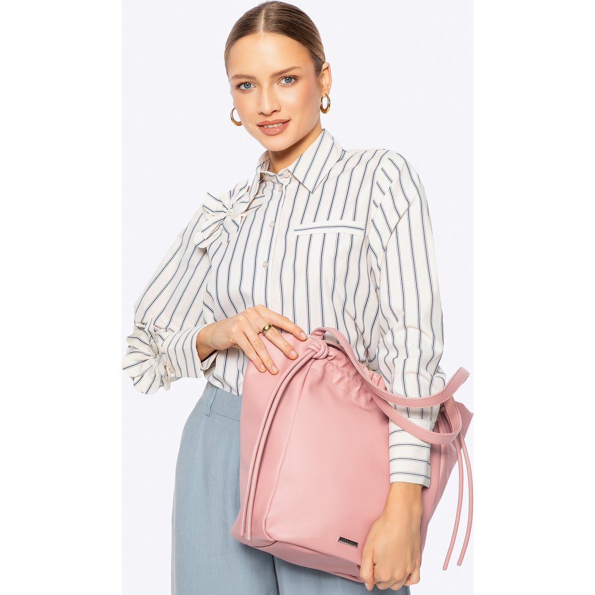 Elegante Shopper-Tasche aus Öko-Leder mit Zierriemen