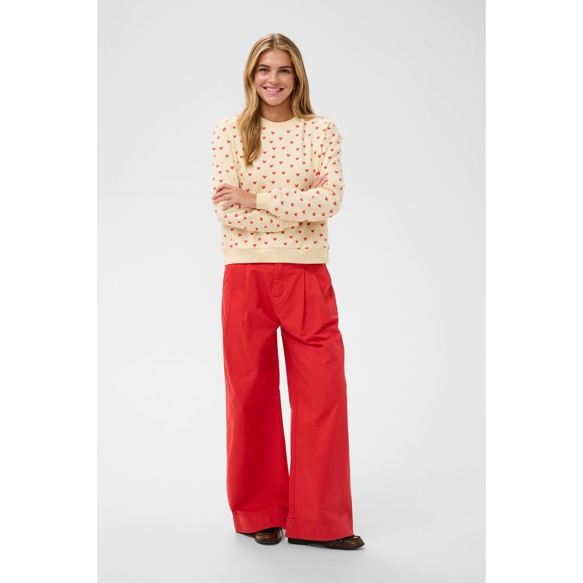 Sweatshirt mit Herzmuster und Rundhalsausschnitt