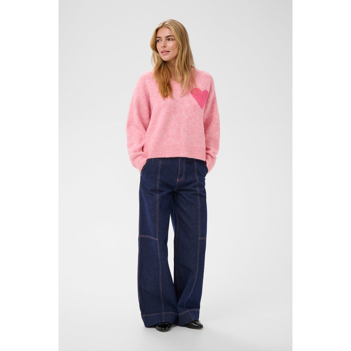 Flauschiger V-Ausschnitt-Pullover mit Herzmotiv