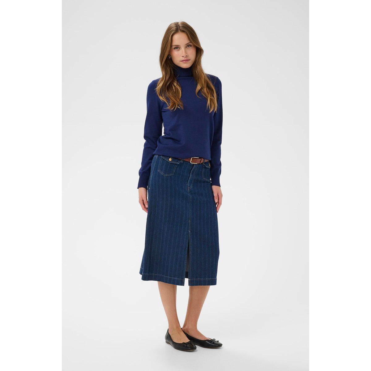 Klassischer Rollkragenpullover mit Rippstrick