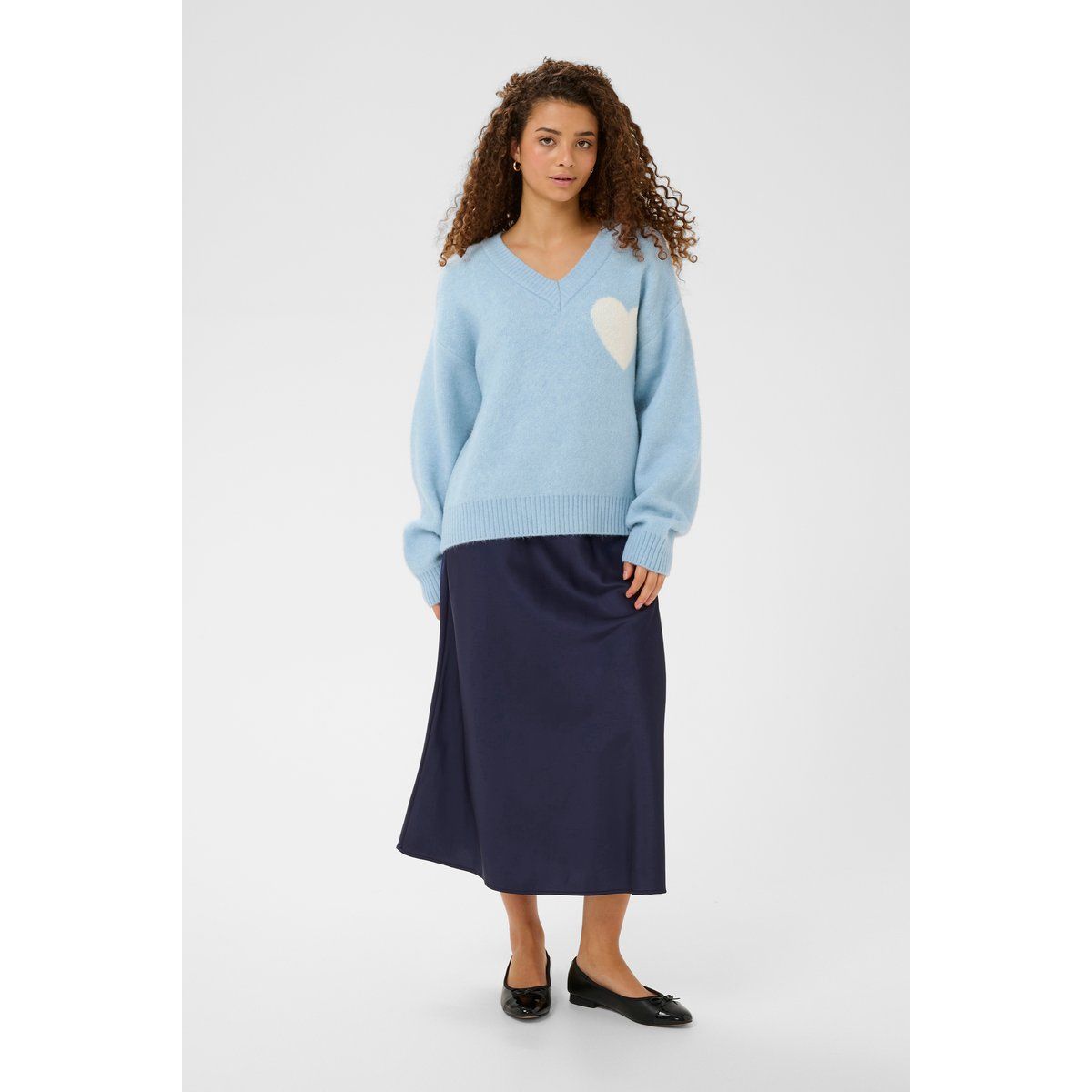 Lockerer V-Ausschnitt-Herzstrickpullover
