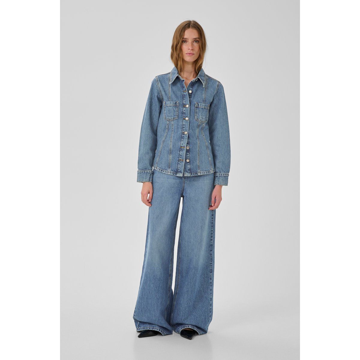 Taillierte Langarm-Denimjacke