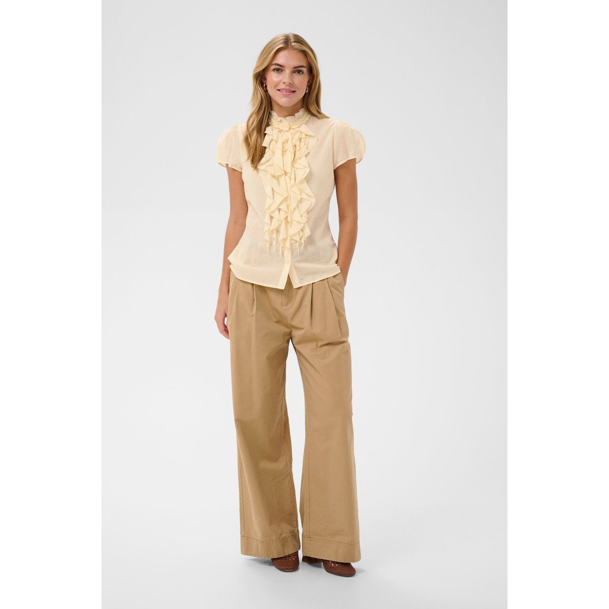 Elegante Bluse mit Rüschenfront