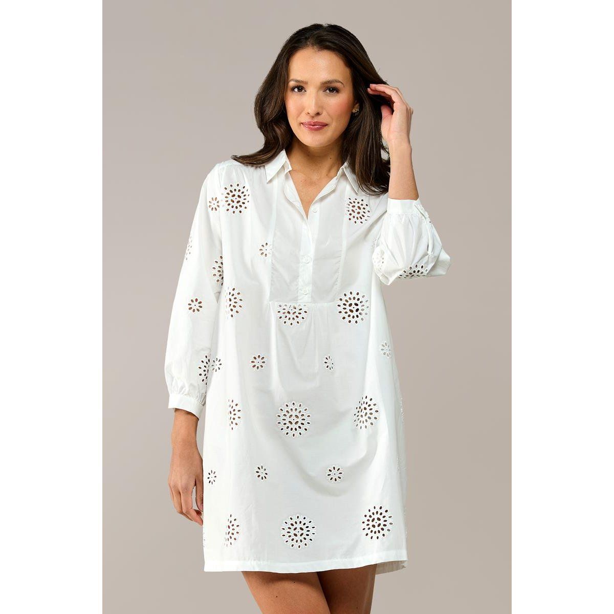 Besticktes Hemdkleid aus Baumwolle