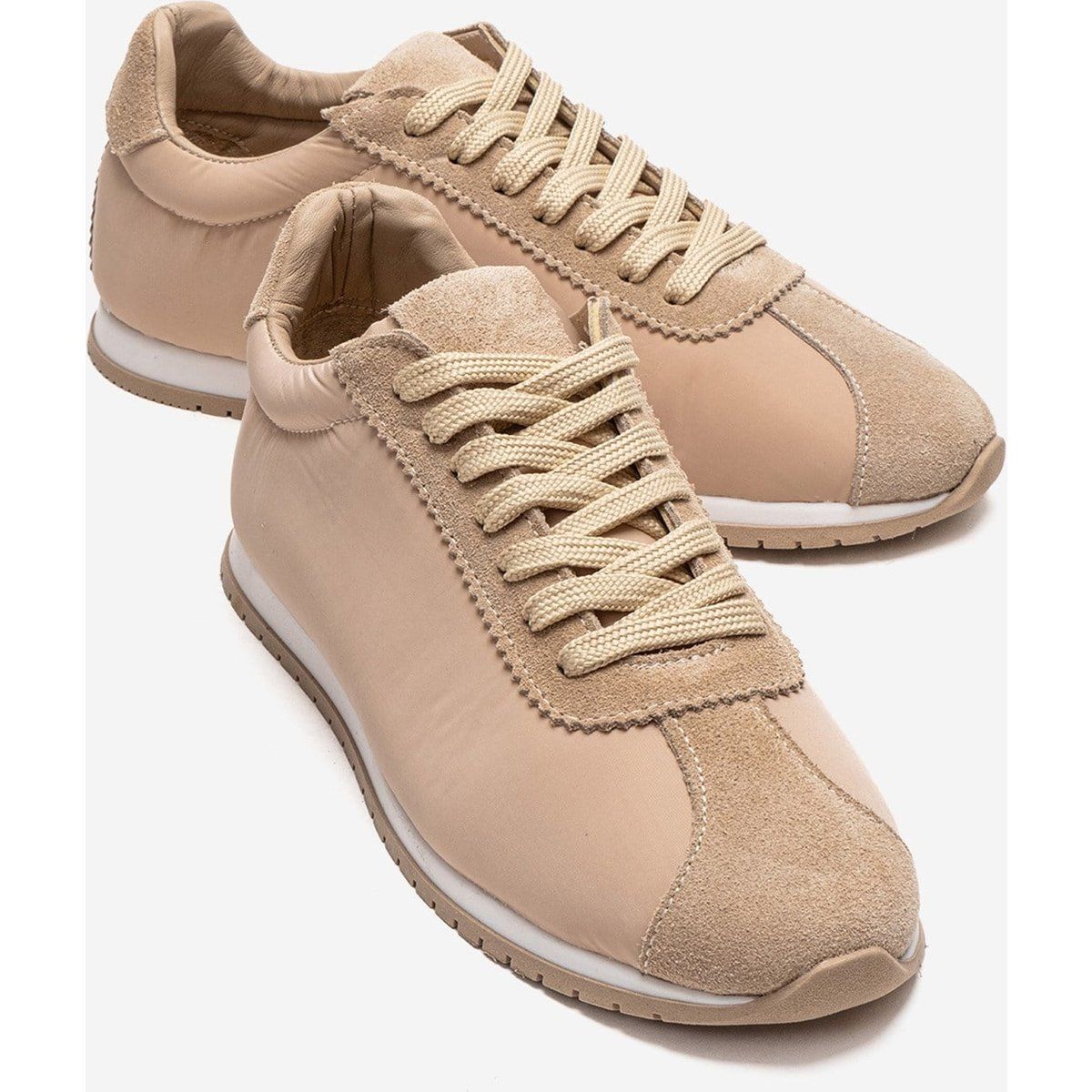 Minimalistische Leder Low-Top Sneaker
