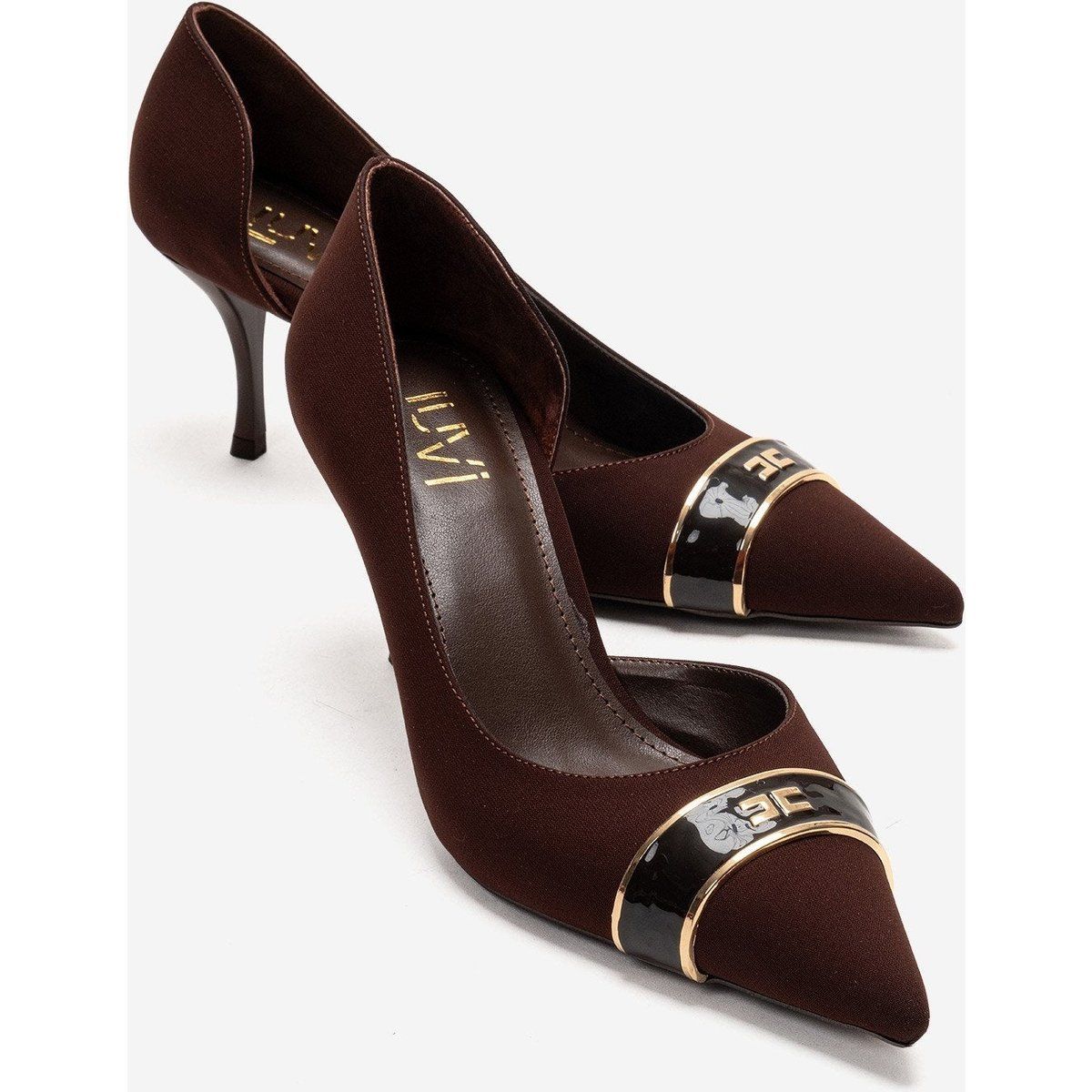 Spitze Stiletto-Pumps mit Logo-Hardware