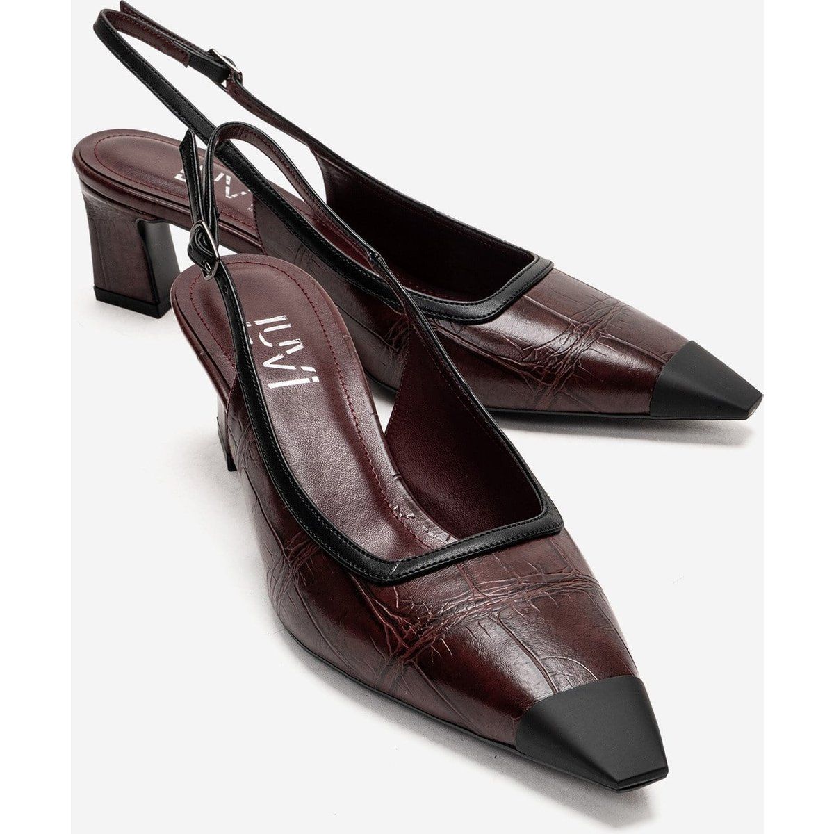 Slingback-Pumps mit Kroko-Prägung