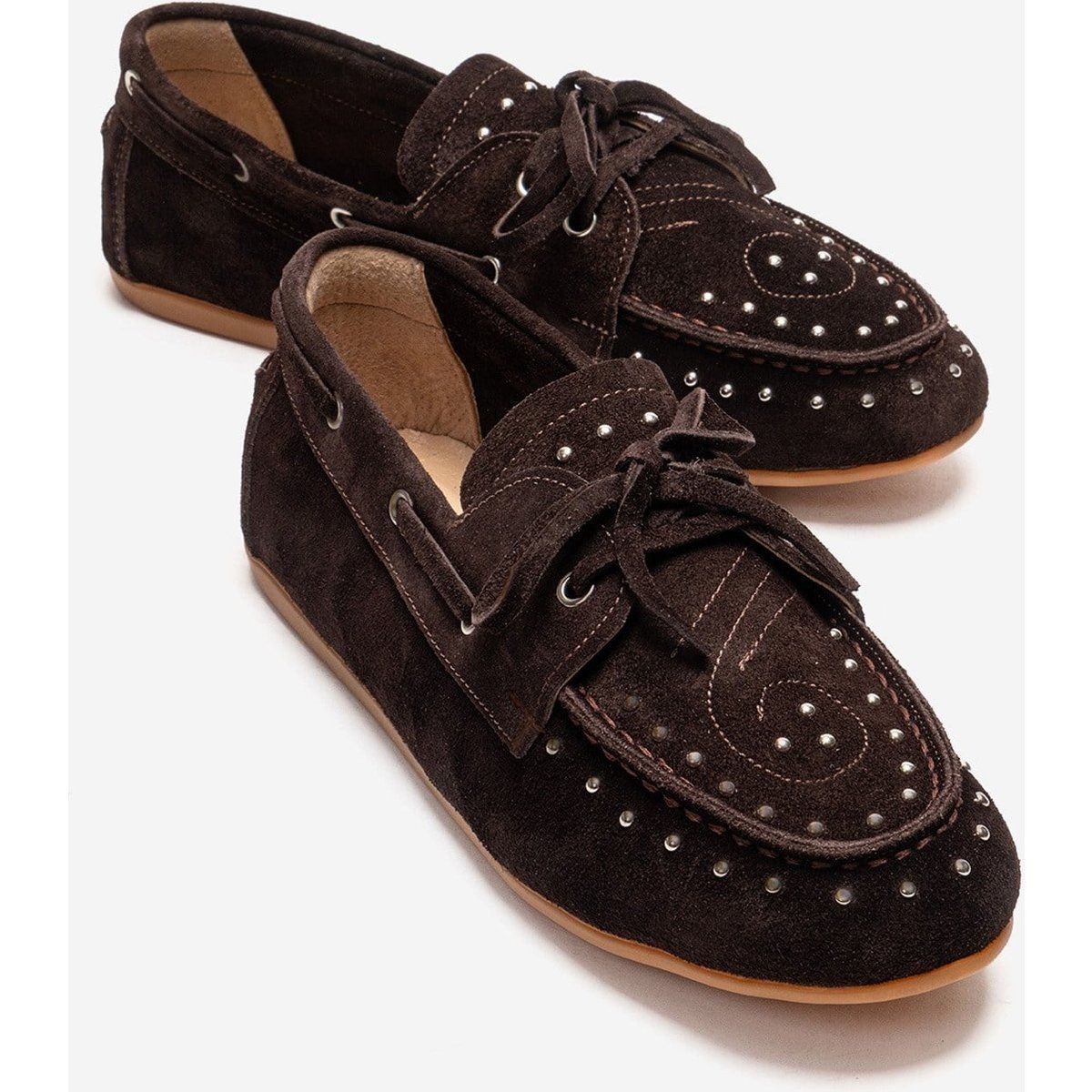 Schnür-Loafer aus Wildleder mit Nieten