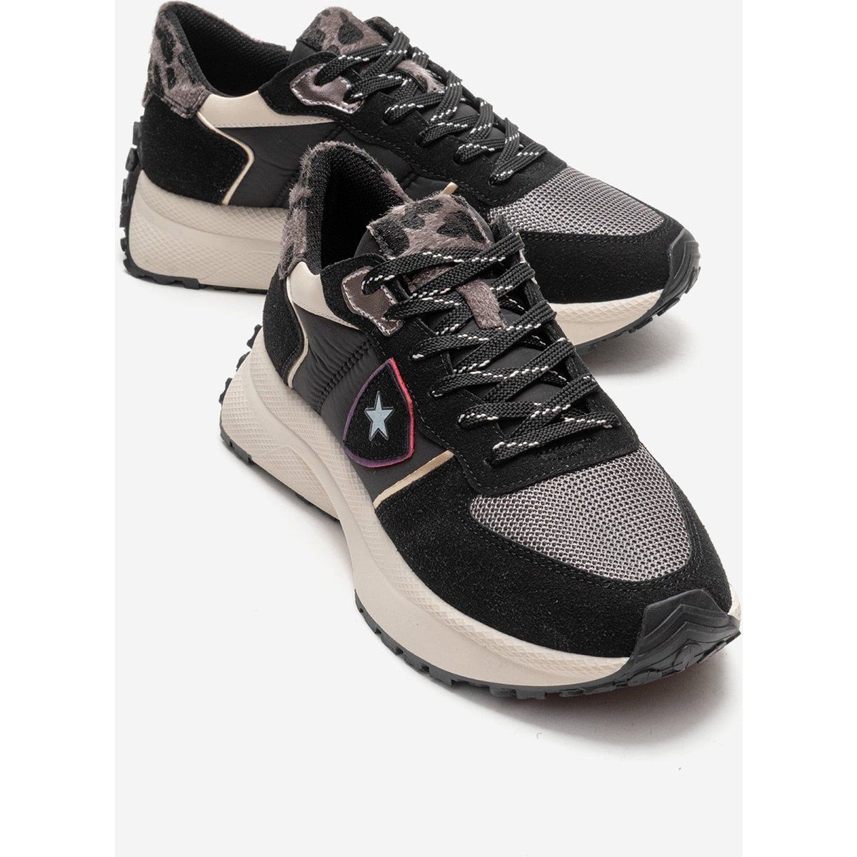 Chunky-Sneaker im Materialmix mit Leopardenprint
