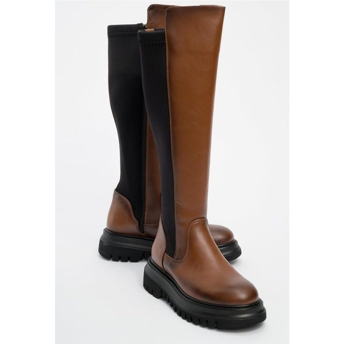 Zweifarbige kniehohe Plateau-Stiefel