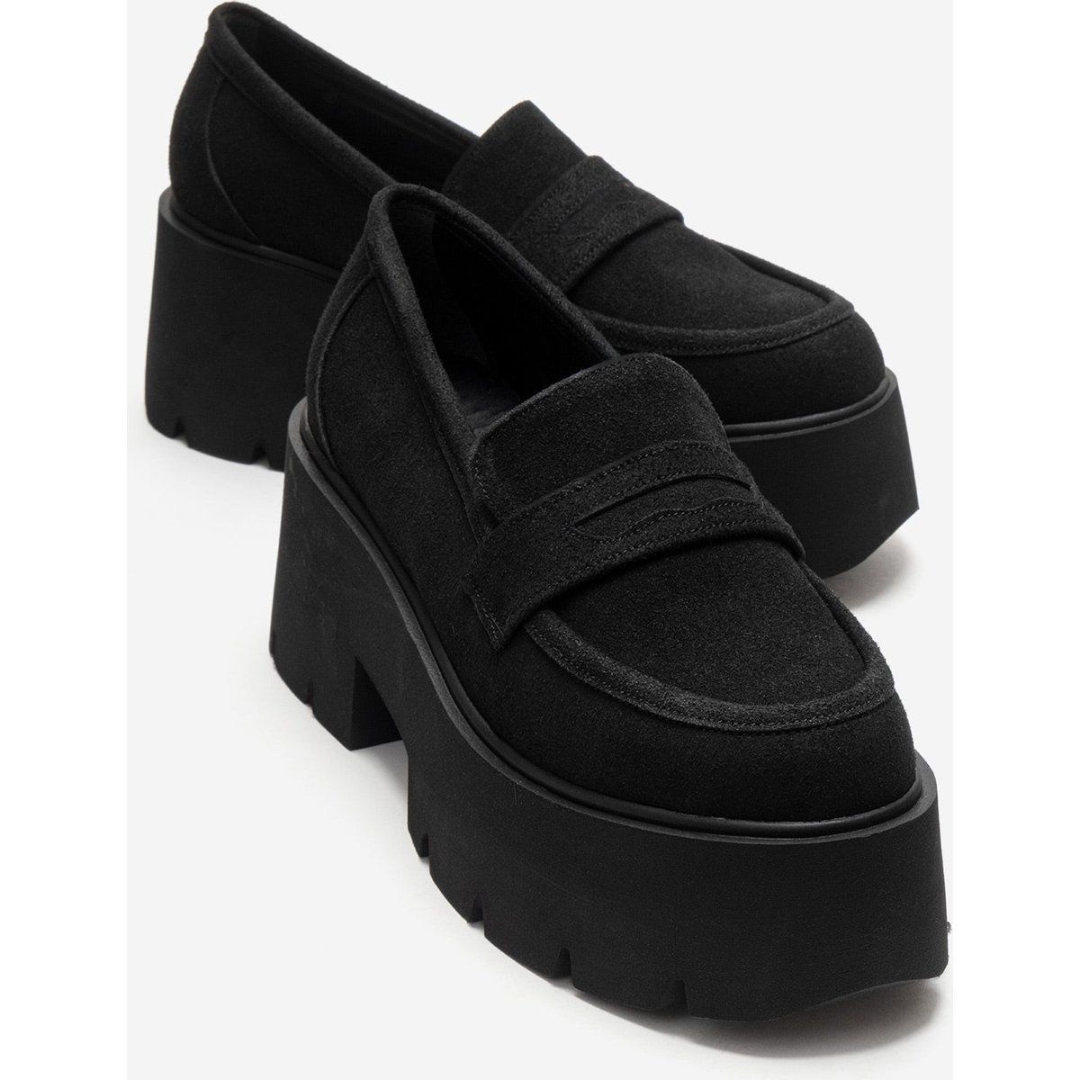 Plateau-Loafer aus strukturiertem Wildleder