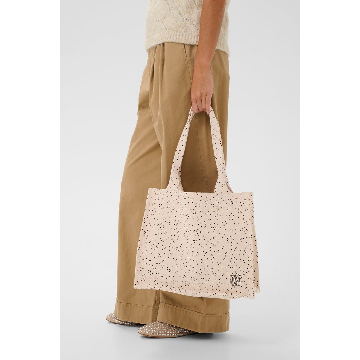 Minimalistischer Canvas-Shopper mit Punktemuster