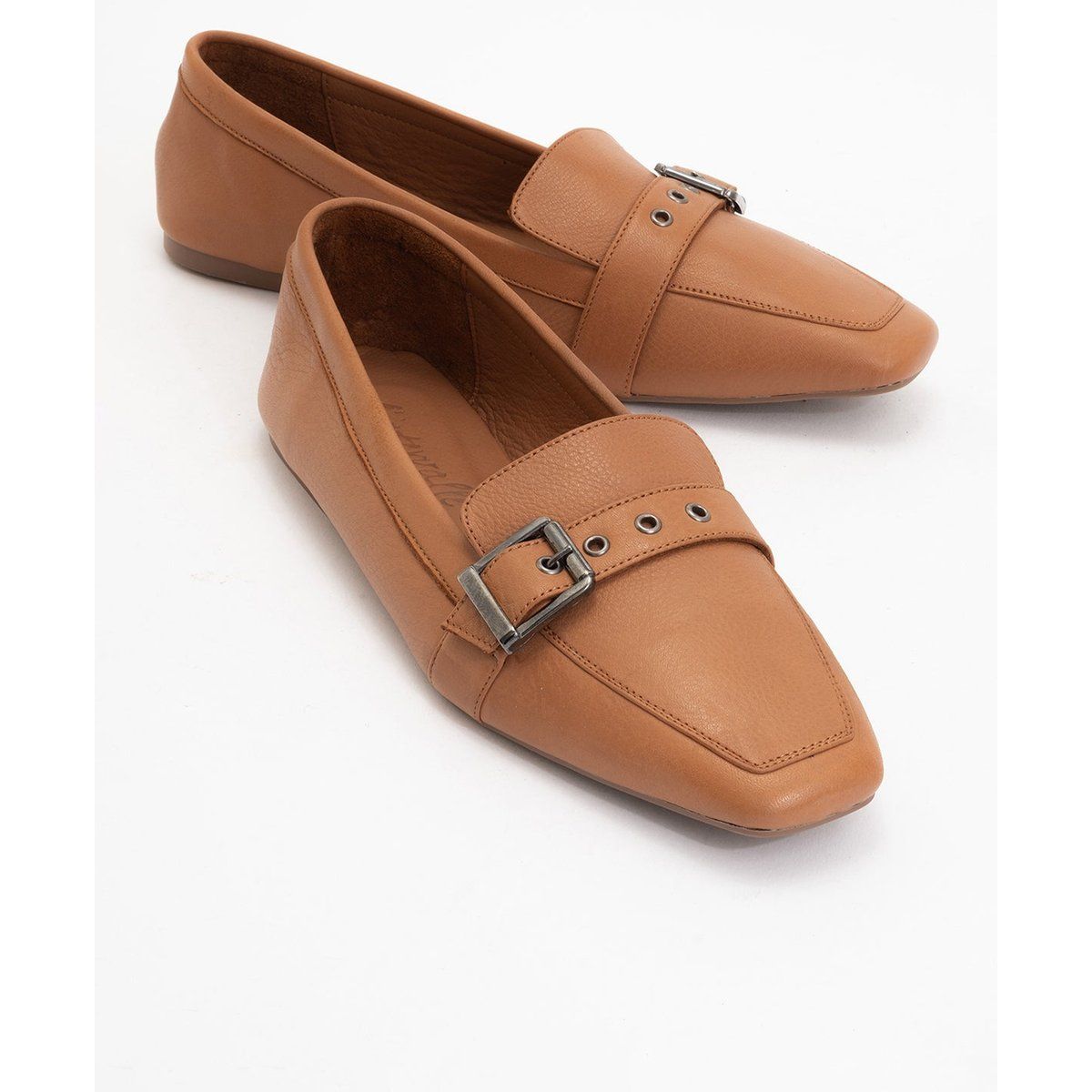 Leder-Loafer mit eckiger Kappe und Schnalle
