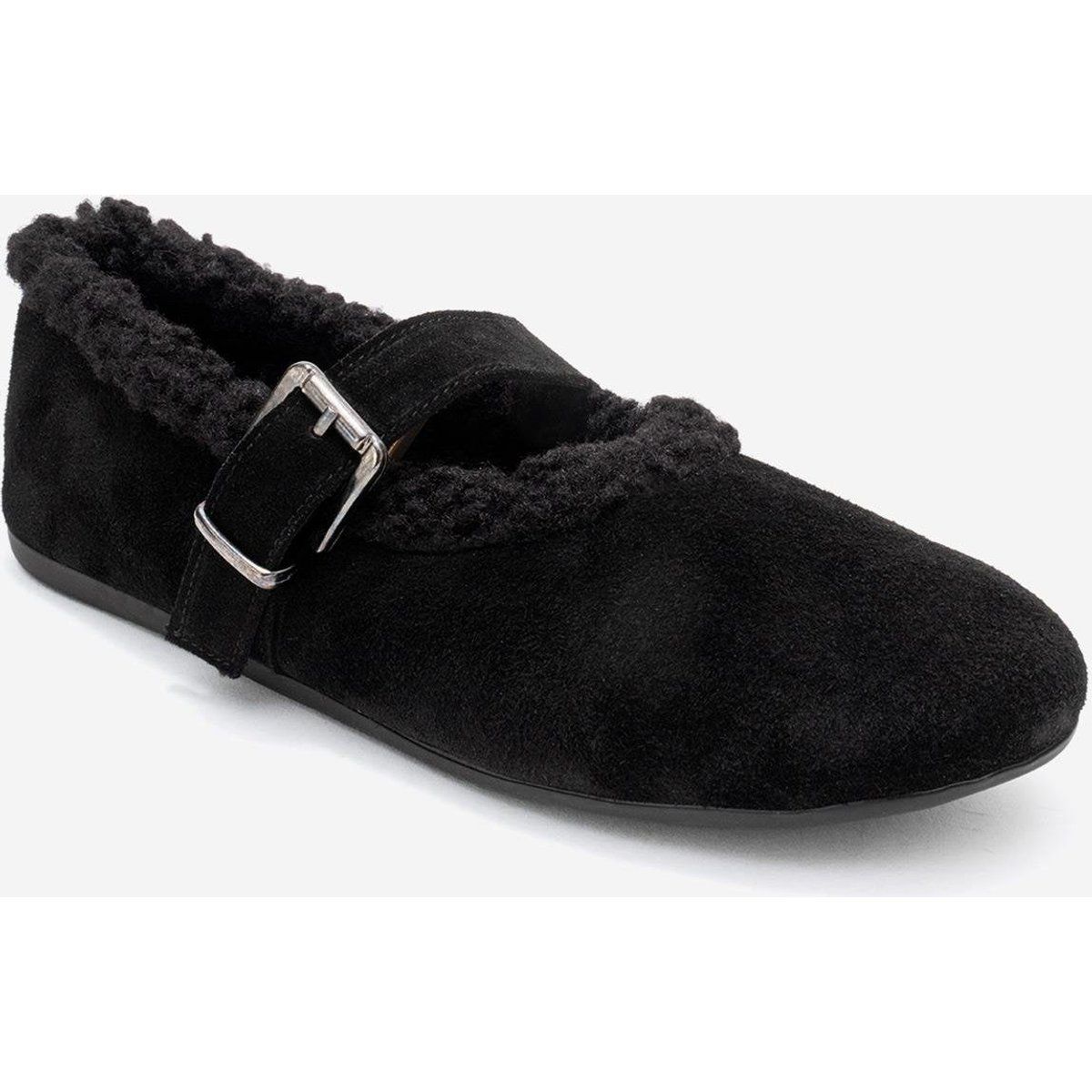 Gemütliche Wildleder Mary Jane Flats