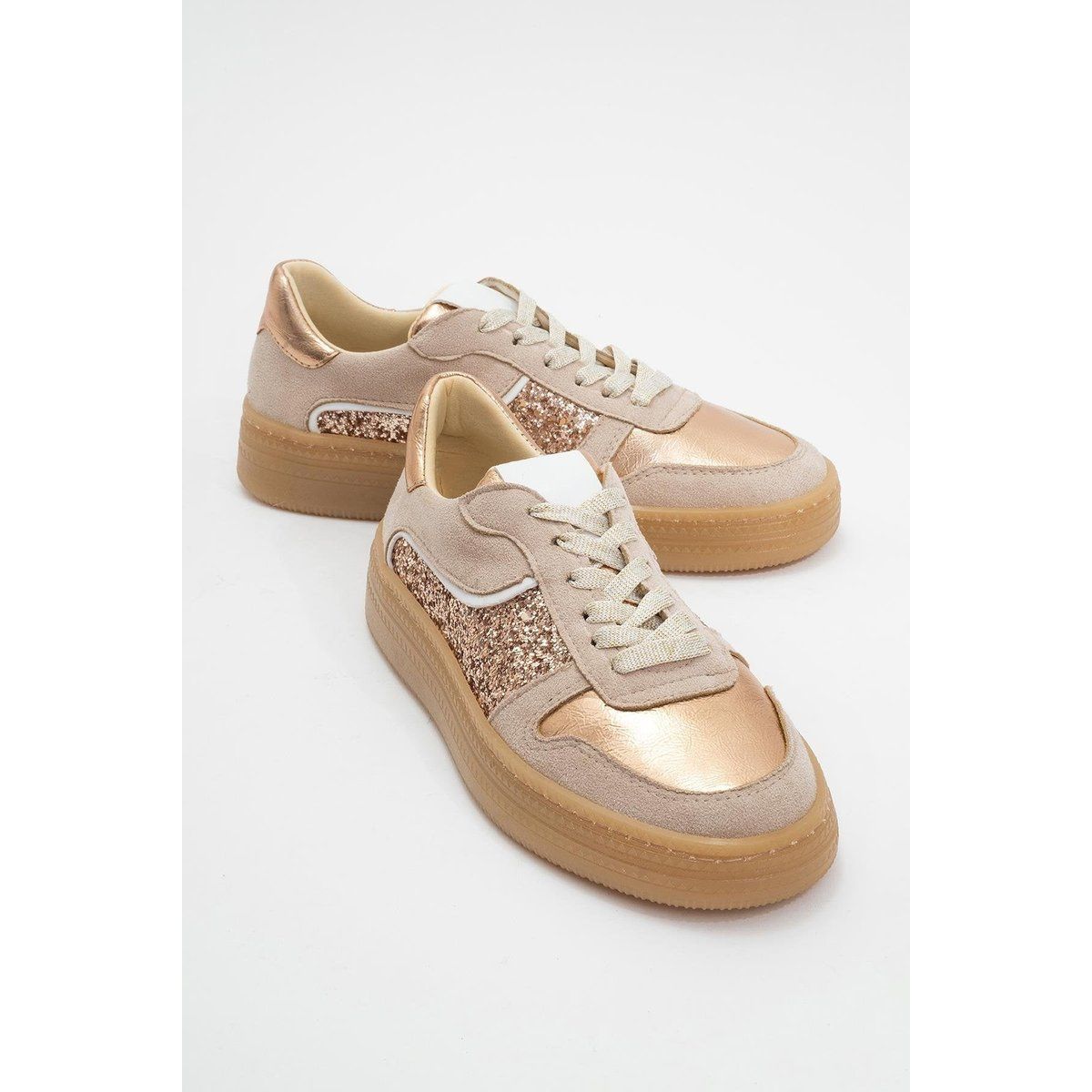 Sneaker mit Glitzer-Einsätzen