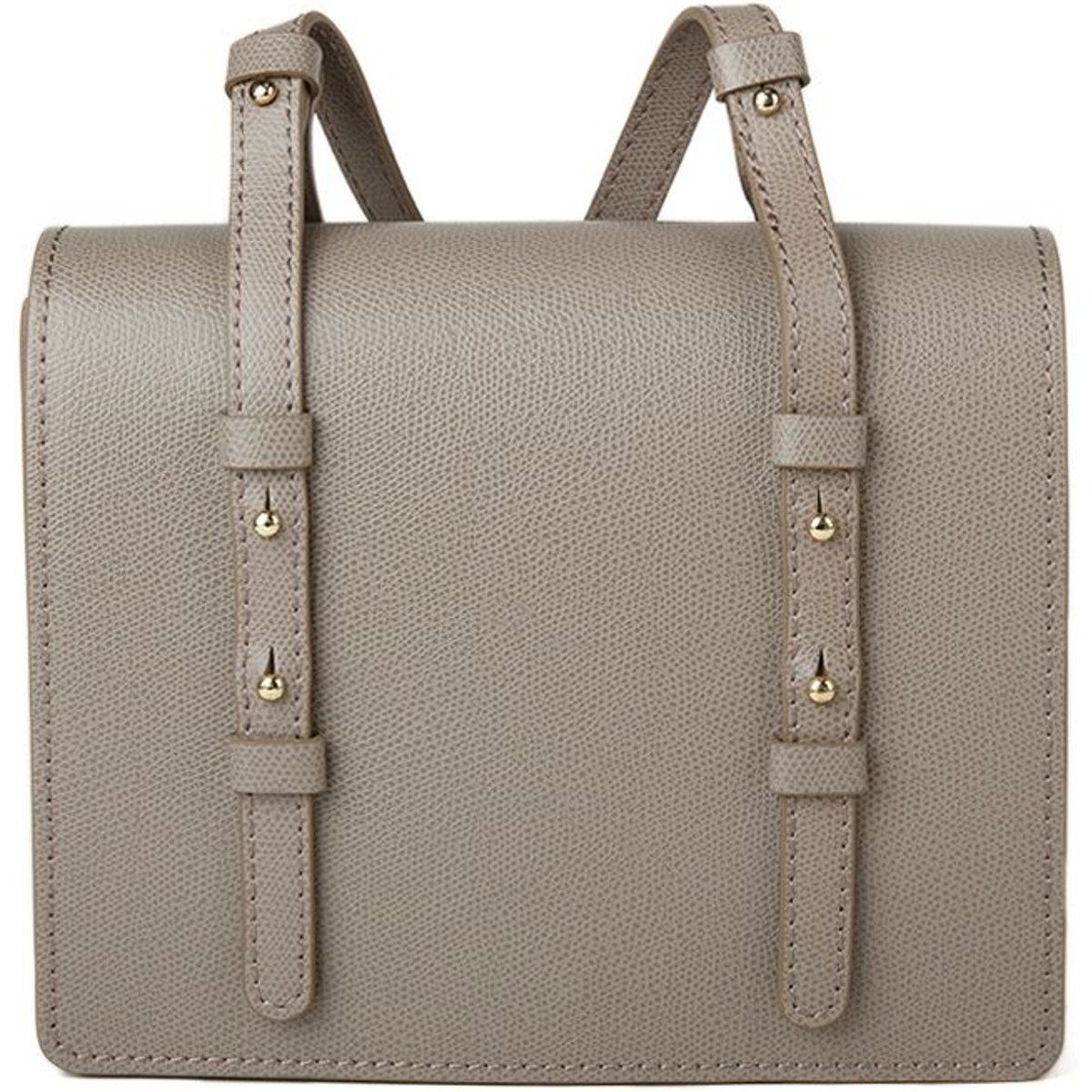 Strukturierte Tasche aus genarbtem Leder