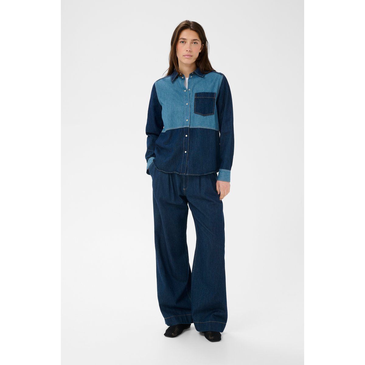 Zweifarbiges Oversize-Jeanshemd