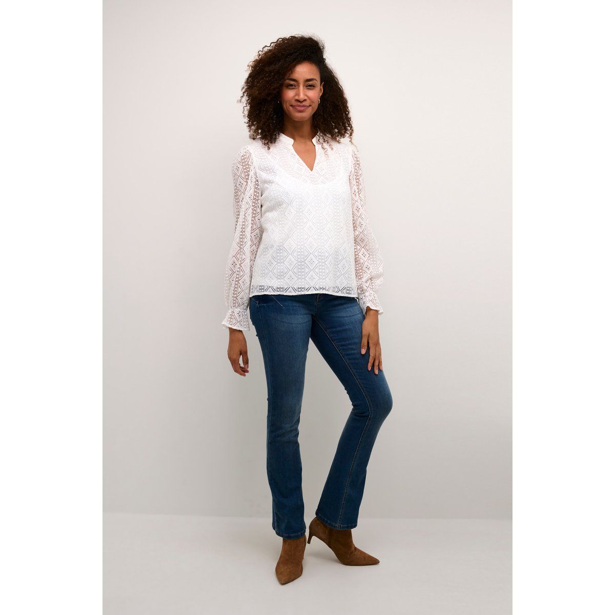 V-Ausschnitt Bluse mit geometrischer Spitze