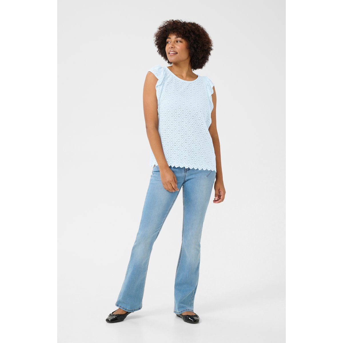 Ärmellose Bluse mit Lochstickerei