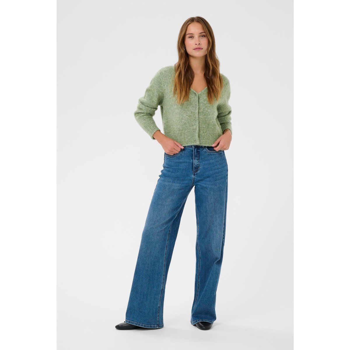 Weicher Kurzer Cardigan mit V-Ausschnitt