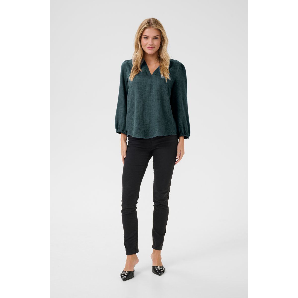 Strukturierte Bluse mit V-Ausschnitt