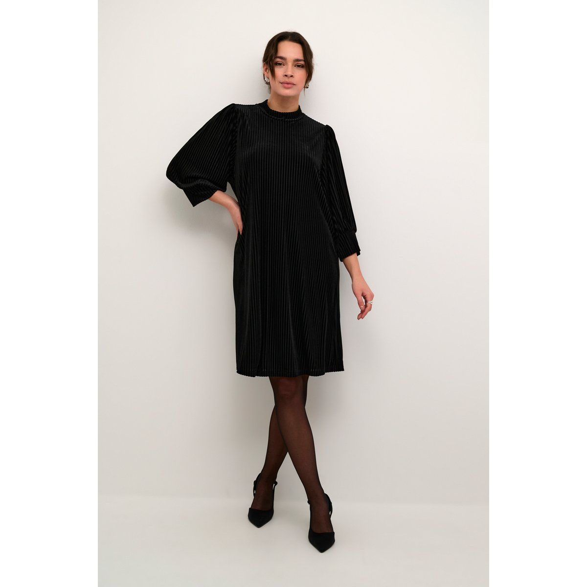 Plissee-Midikleid mit Stehkragen