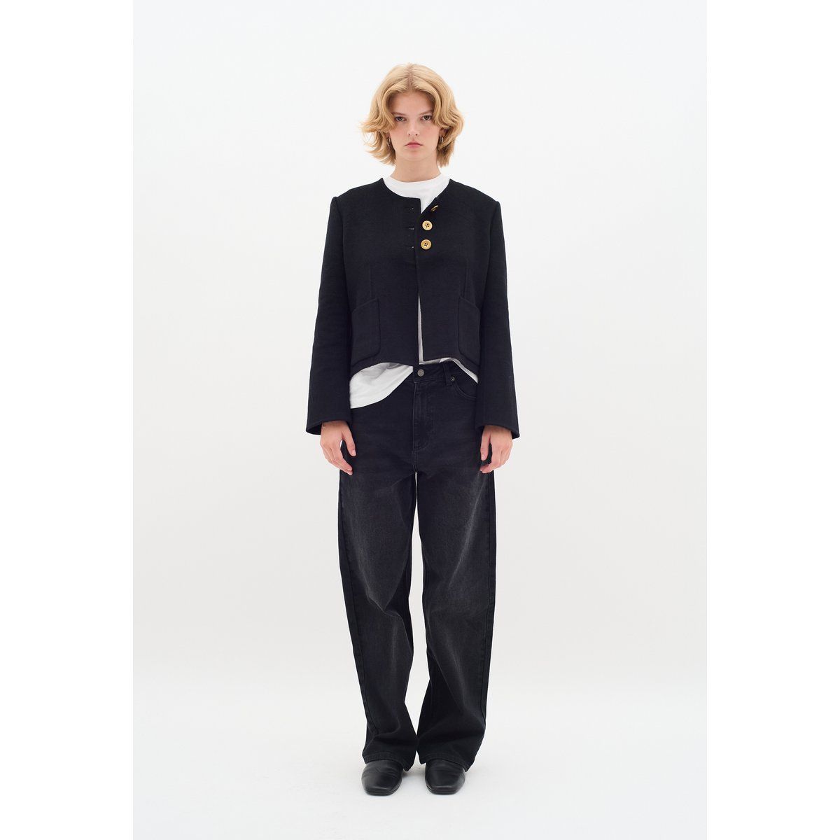 Minimalistische kurze Rundhals-Jacke