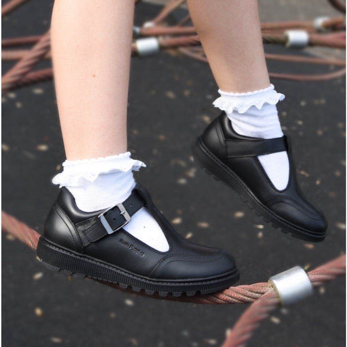 Klassische T-Spangen Mary Janes aus Leder