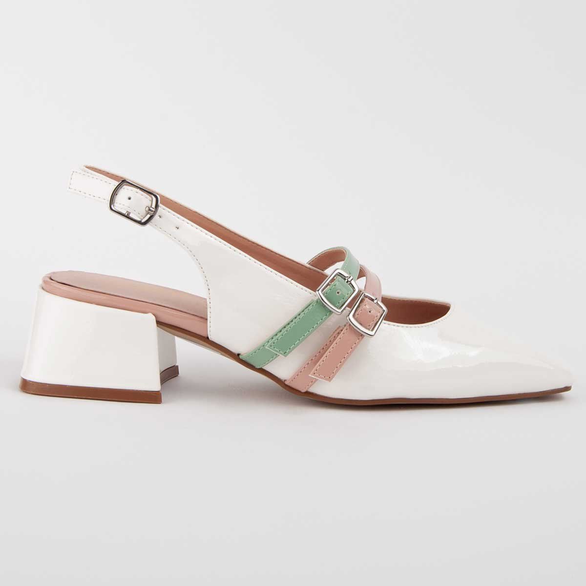 Elegante Lack-Slingbacks mit Schnallenriemen