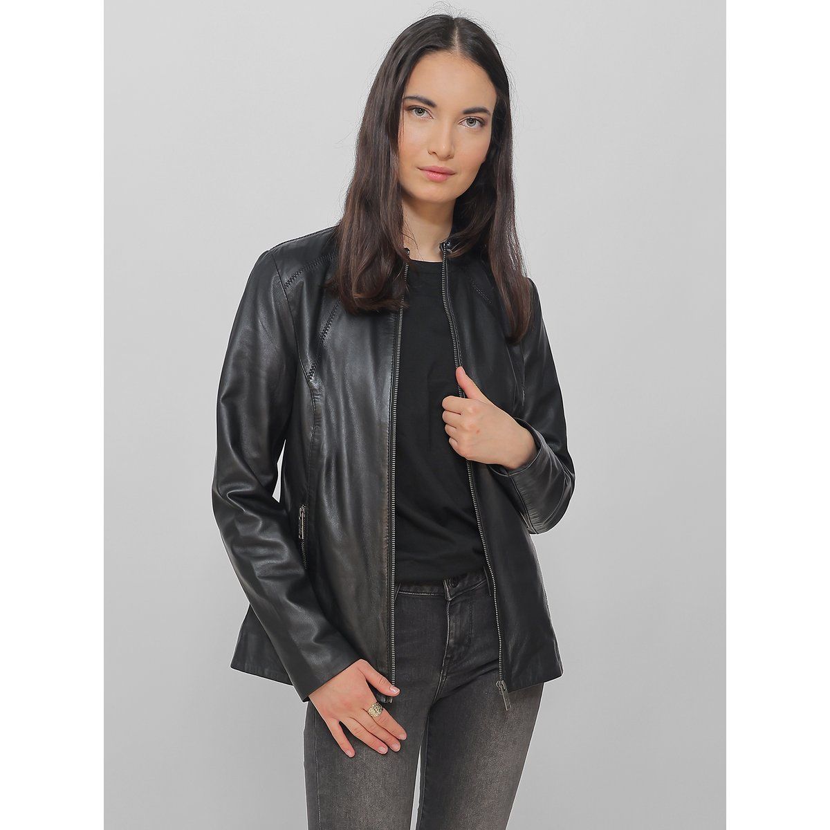 Schlichte Lederjacke mit Sternnähten