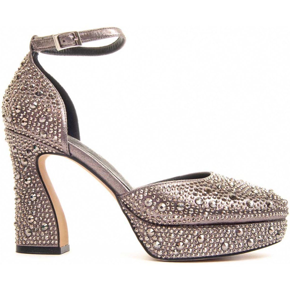 Strassbesetzte Plateau-Pumps
