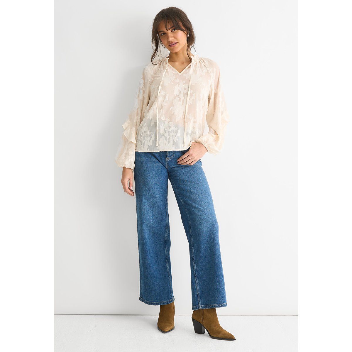 Langarmbluse mit floralem Jacquardmuster