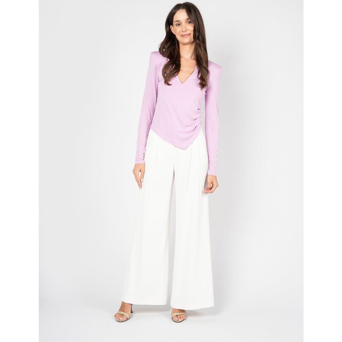 Drapierte Bluse mit V-Ausschnitt und Schulterpolstern