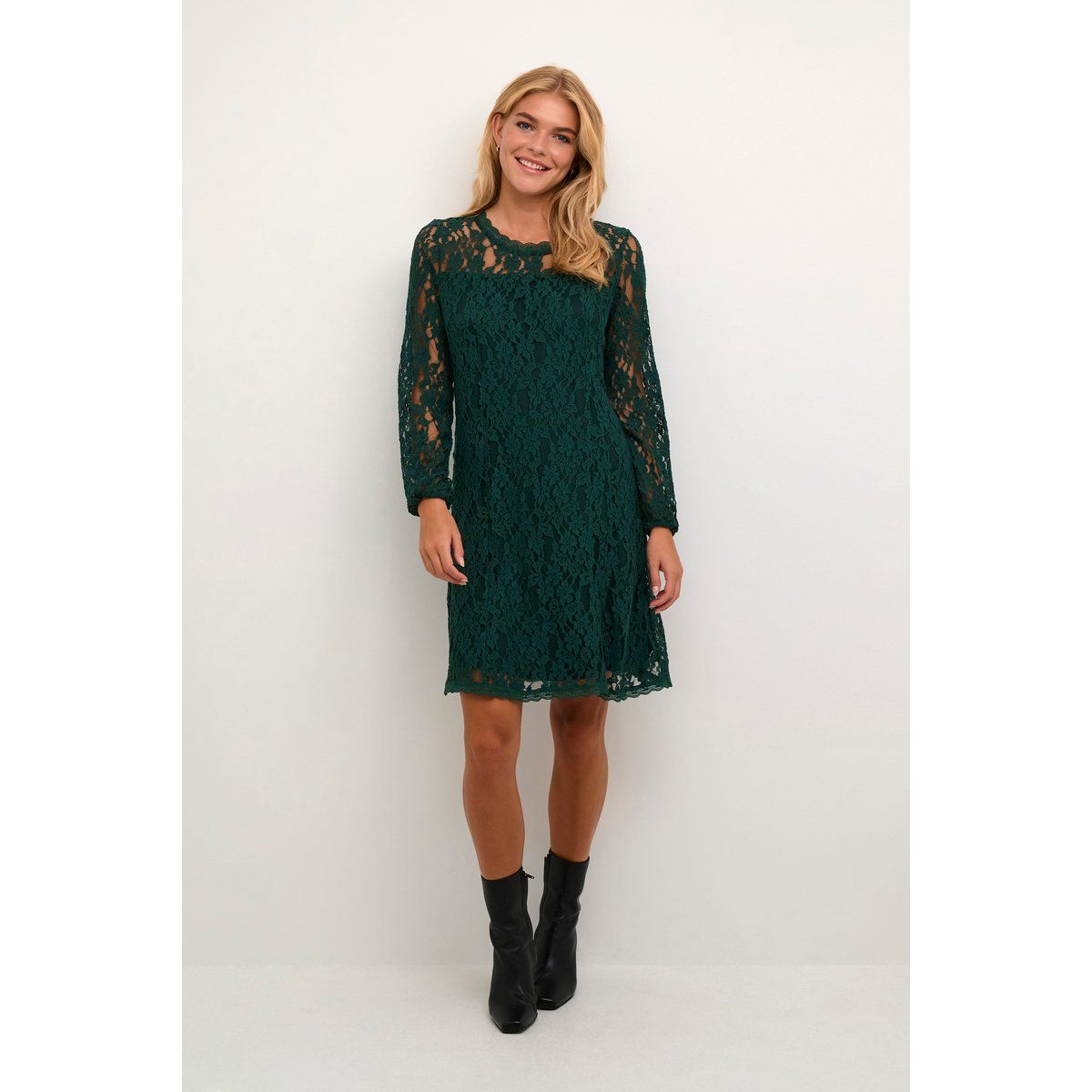 Zartes florales Spitzen-Cocktailkleid