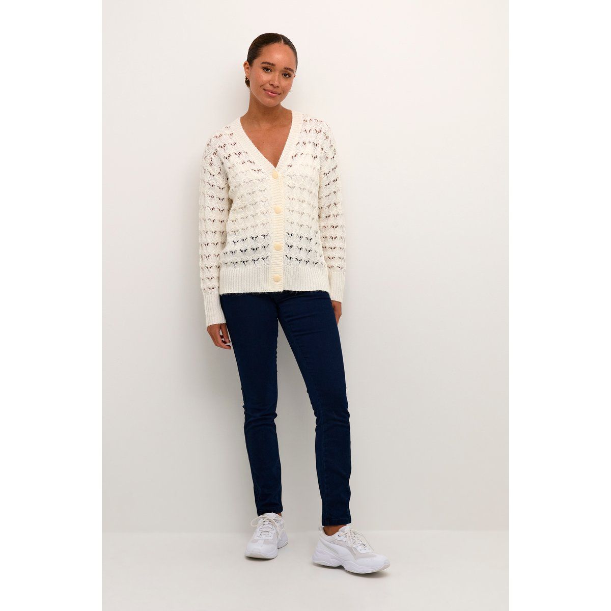 Strickjacke mit Lochmuster