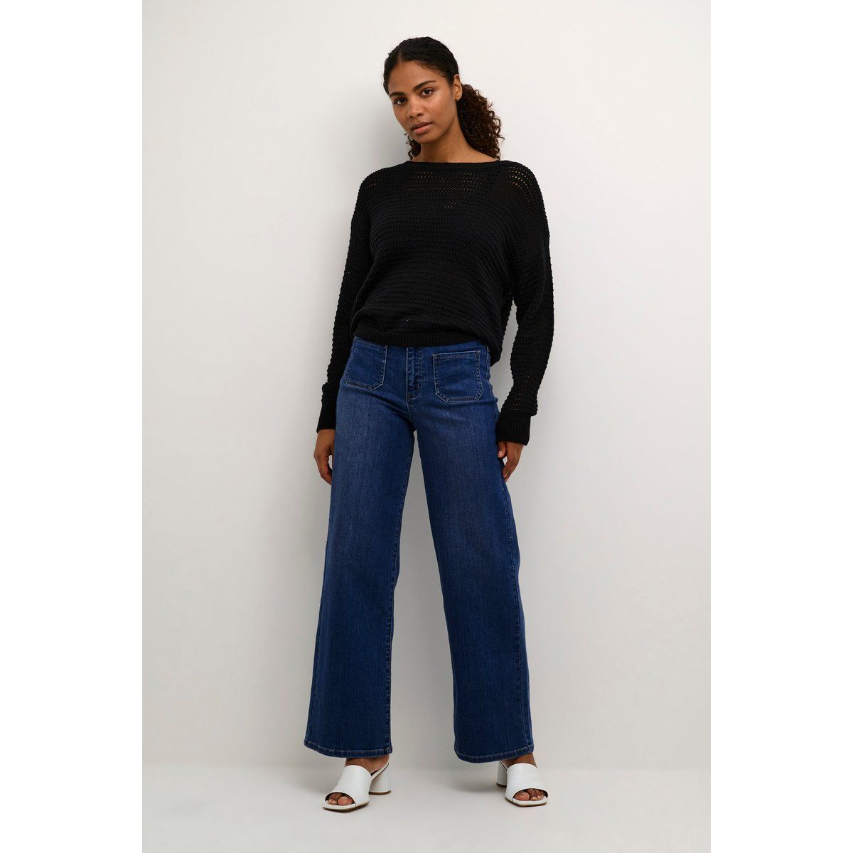 Hoch taillierte Wide-Leg-Jeans mit Taschen