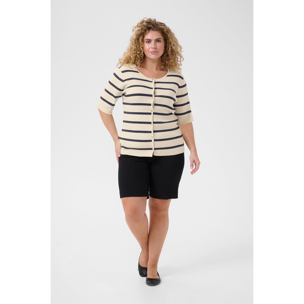 Gestreifter Strickcardigan mit Ellenbogenärmeln