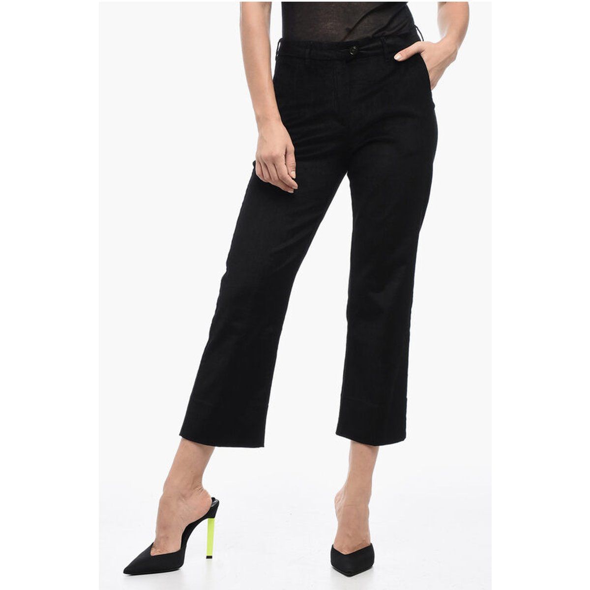 Verkürzte Cordhose mit geradem Bein