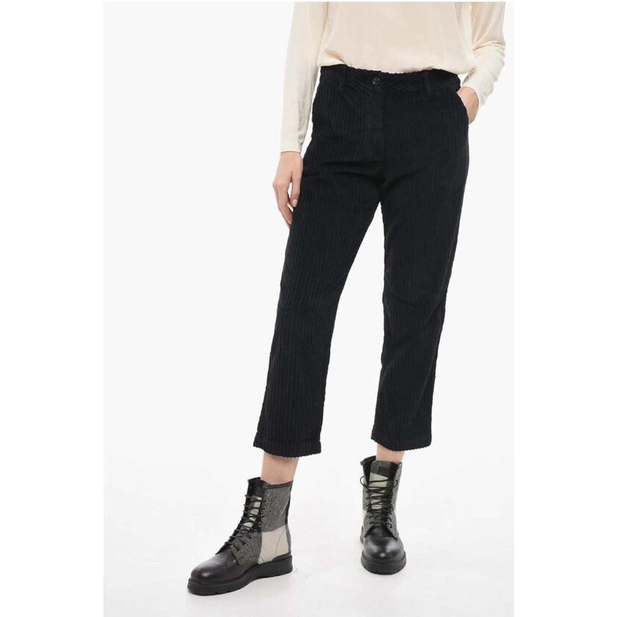 Verkürzte Cordhose mit Tapered-Fit
